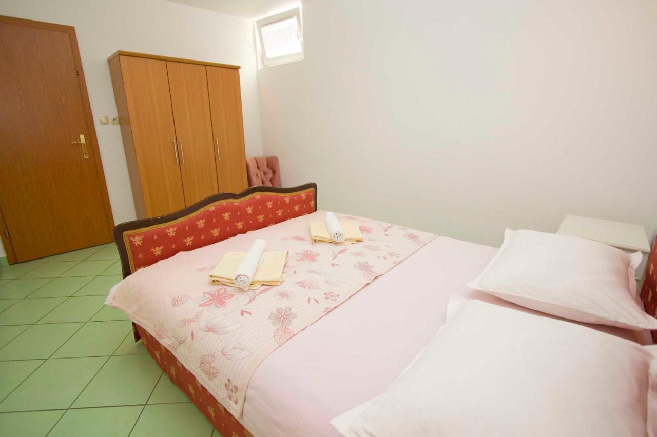 Apartments Srdjan Makarska Exterior foto
